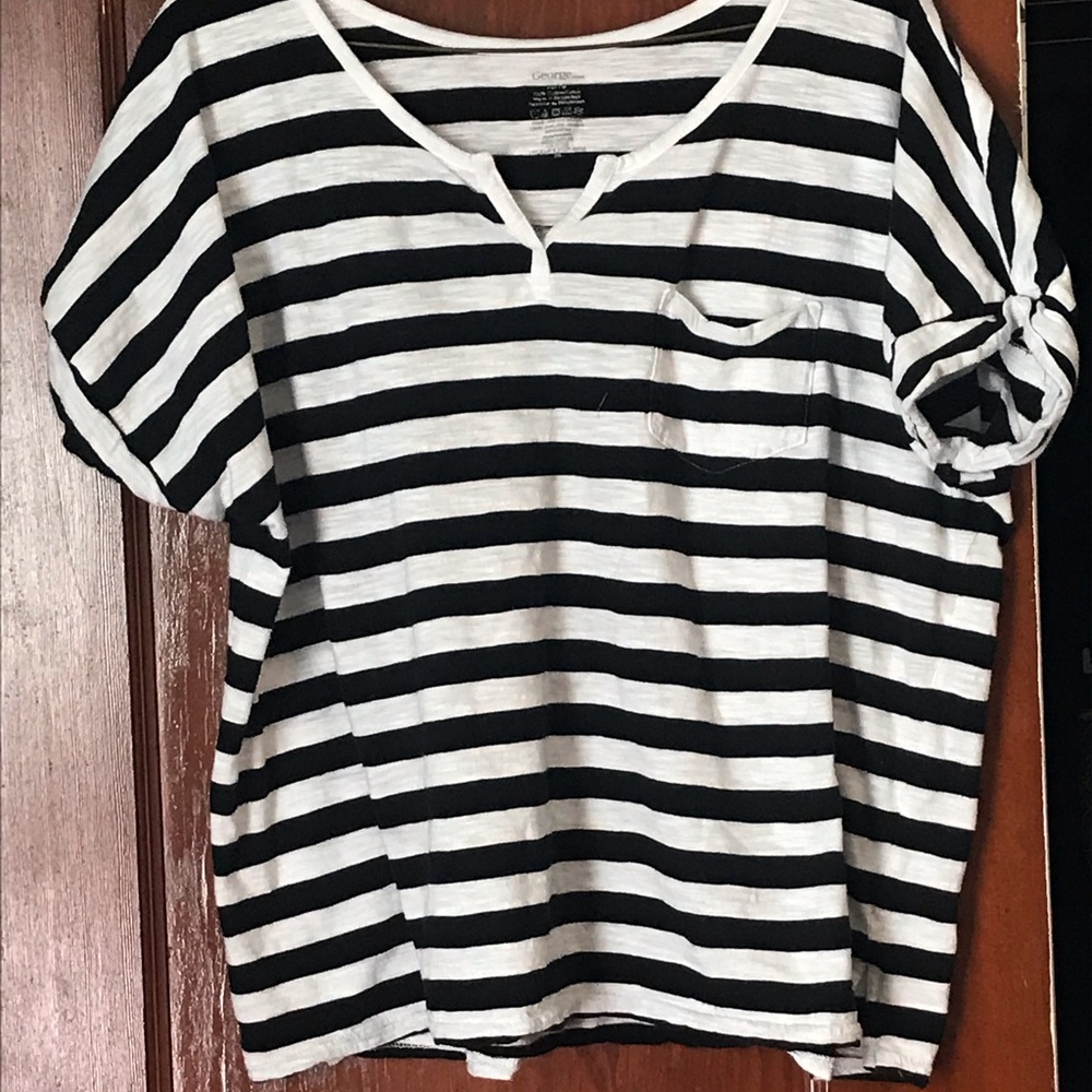 Striped, cropped T-shirt